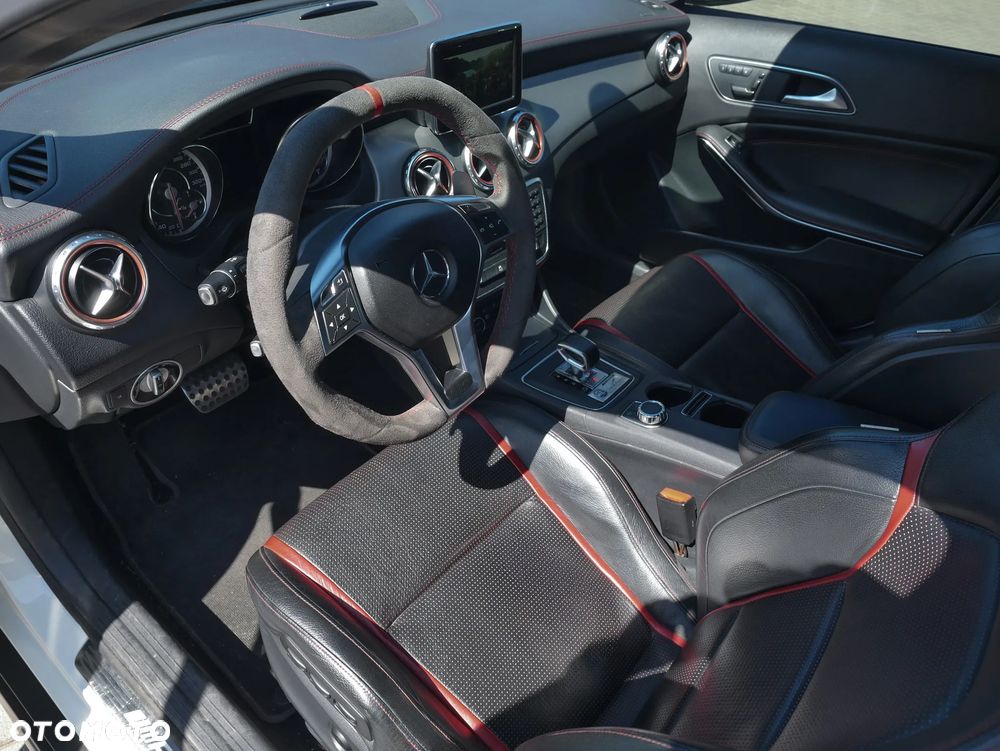 Mercedes-Benz GLA 45 AMG 4-Matic Edition 1 - 14