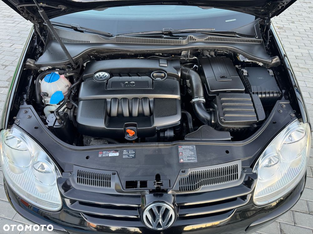 Volkswagen Golf V 1.6 Comfortline - 17