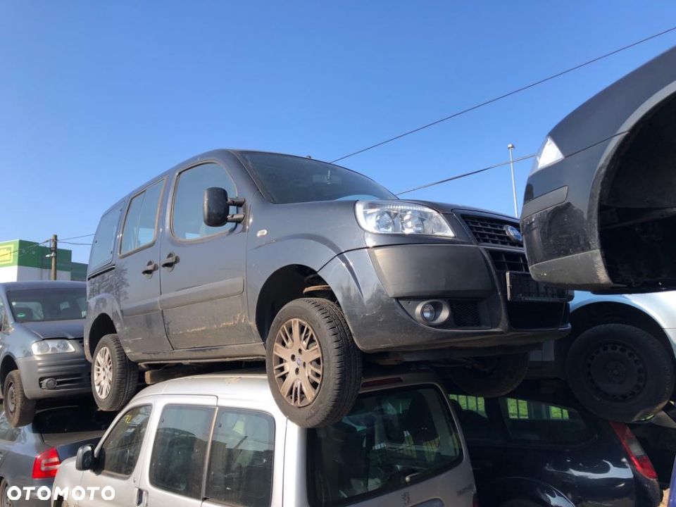 FIAT DOBLO 1.3 JTD ALTERNATOR - 1