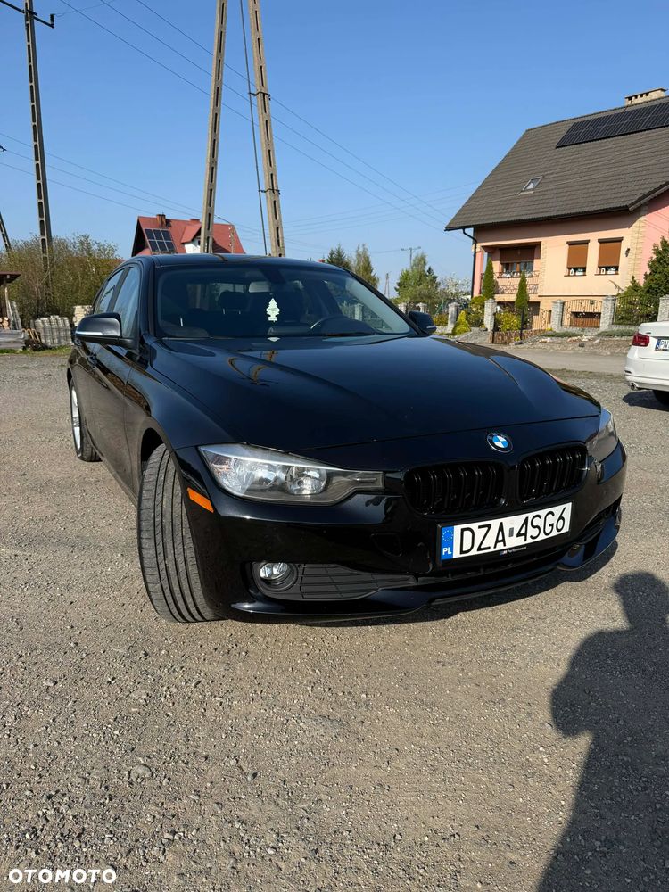 BMW Seria 3 320i xDrive - 1