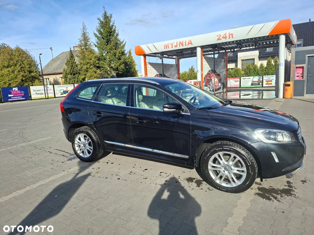 Volvo XC 60 D5 AWD Summum - 2