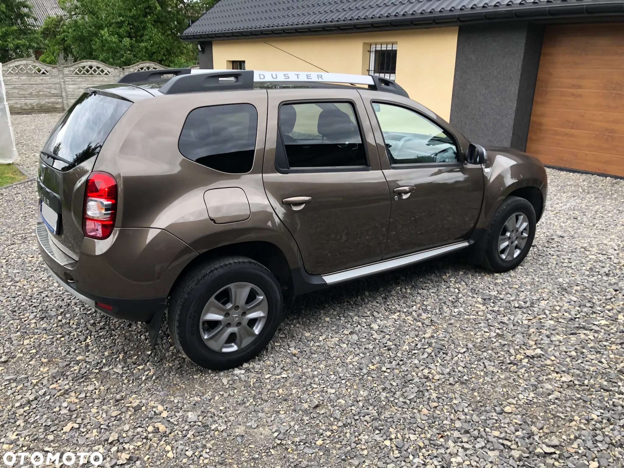 Dacia Duster 1.6 SCe Laureate S&S - 32