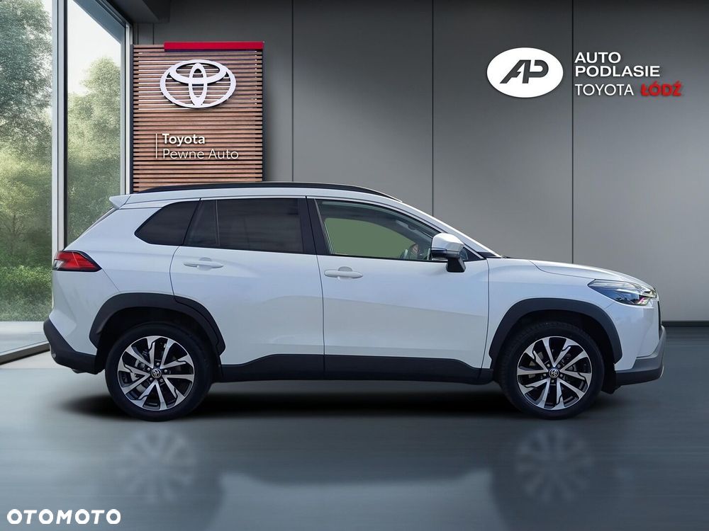 Toyota Corolla Cross - 11