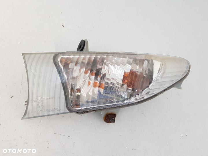 Suzuki Burgman 125 K7 Kierunkowskaz Przód Lewy - 1