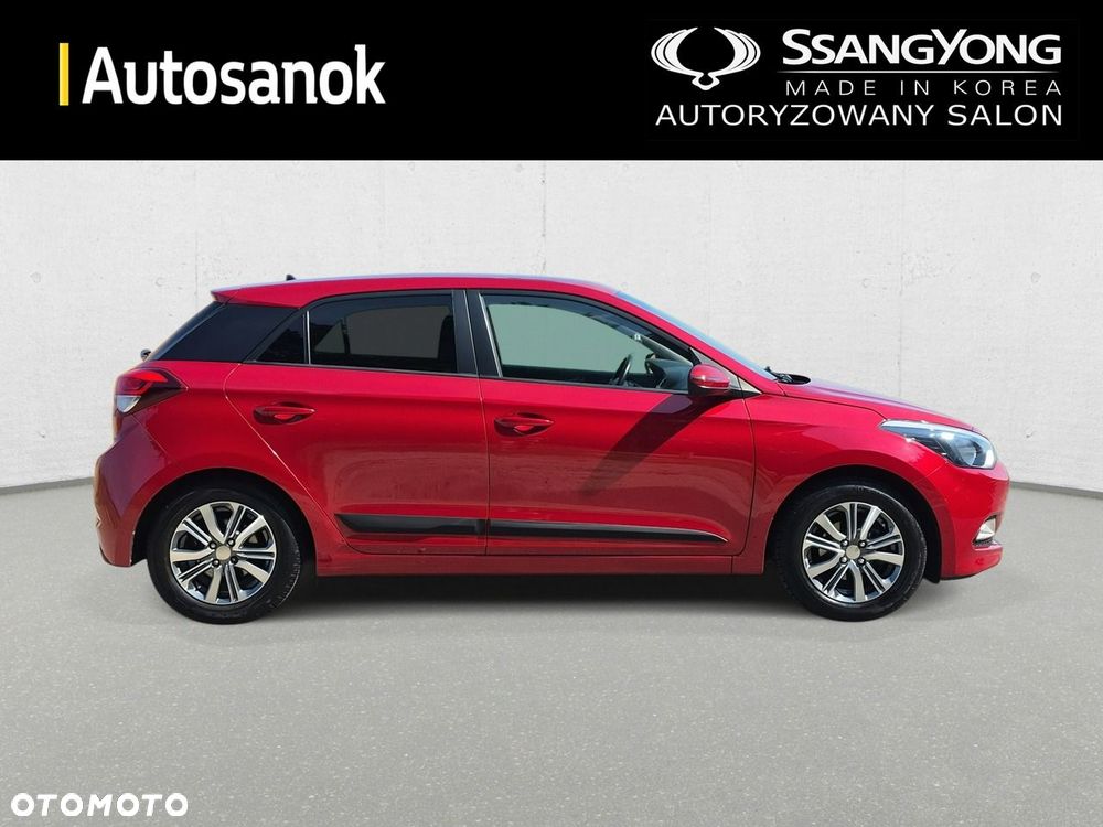 Hyundai i20 blue 1.2 Advantage+ - 6