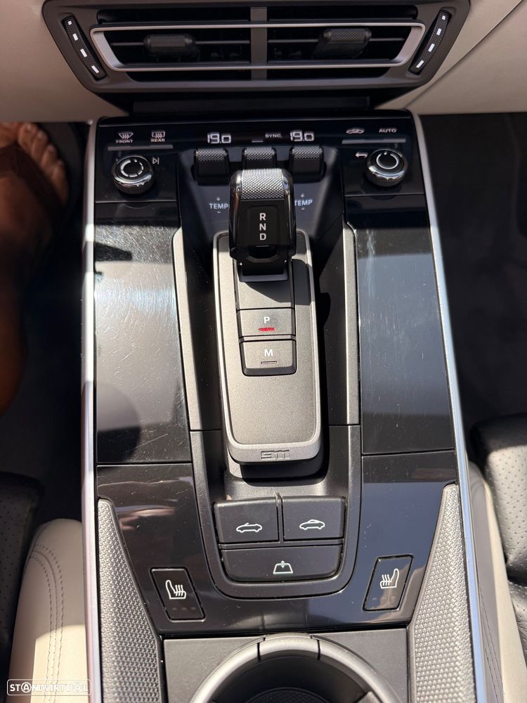 Porsche 911 (992) Carrera Cabriolet PDK - 16