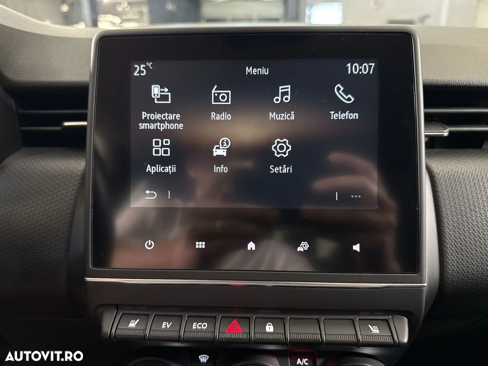 Renault Clio - 19