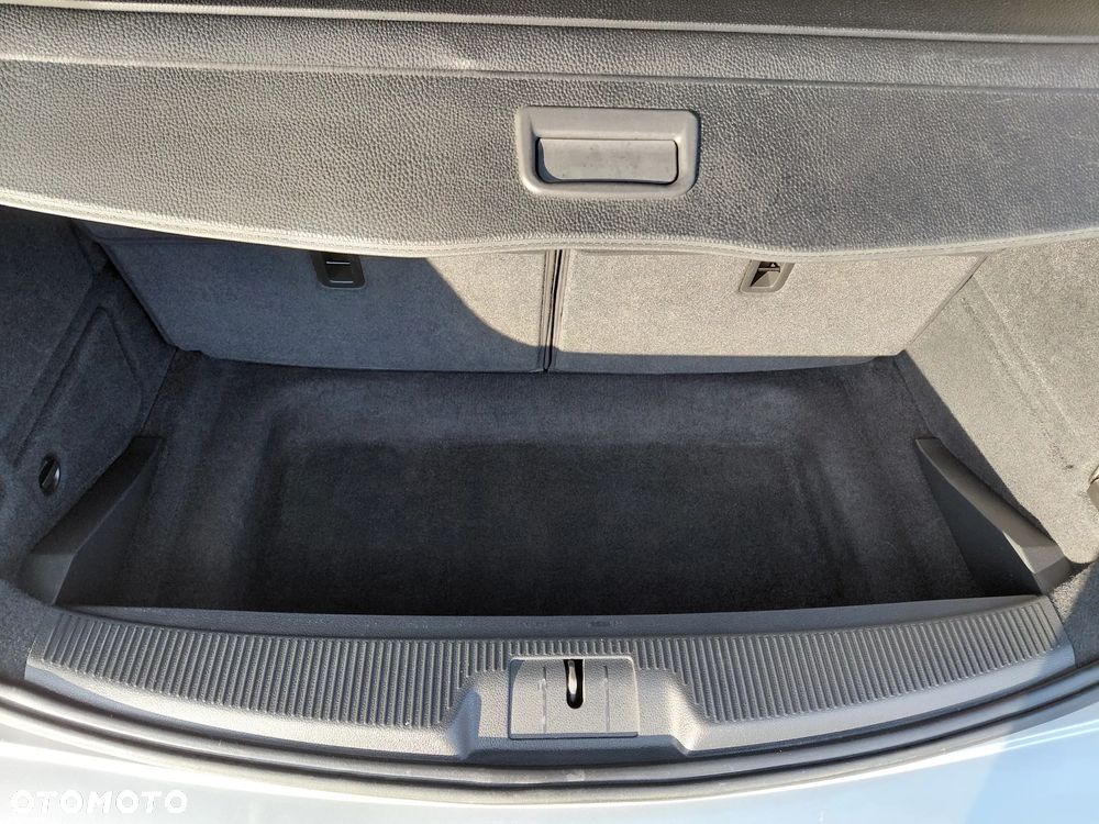 Volkswagen Sharan 2.0 TDI BMT Comfortline DSG - 26