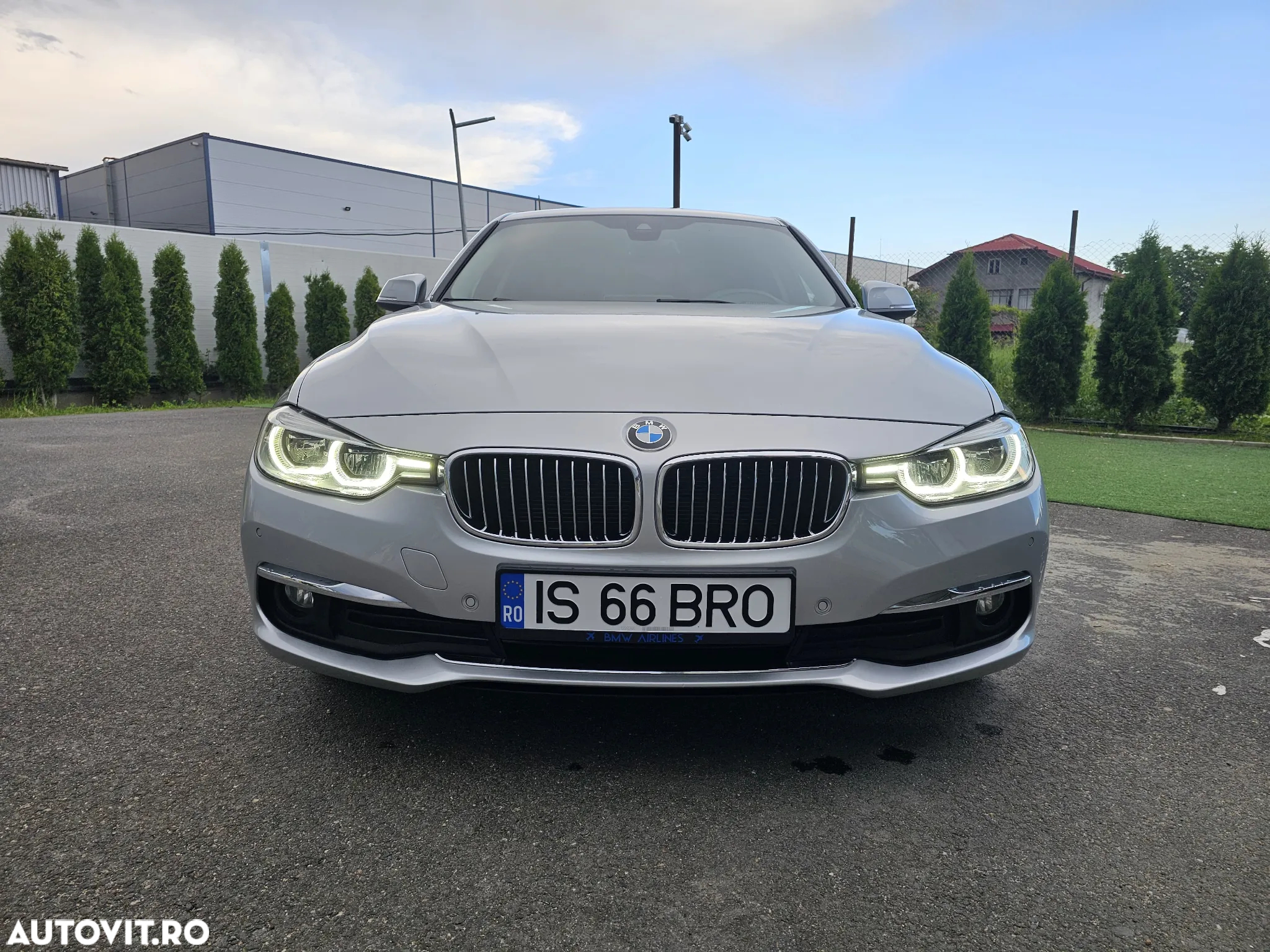 BMW Seria 3 320d Aut. Luxury Line - 13