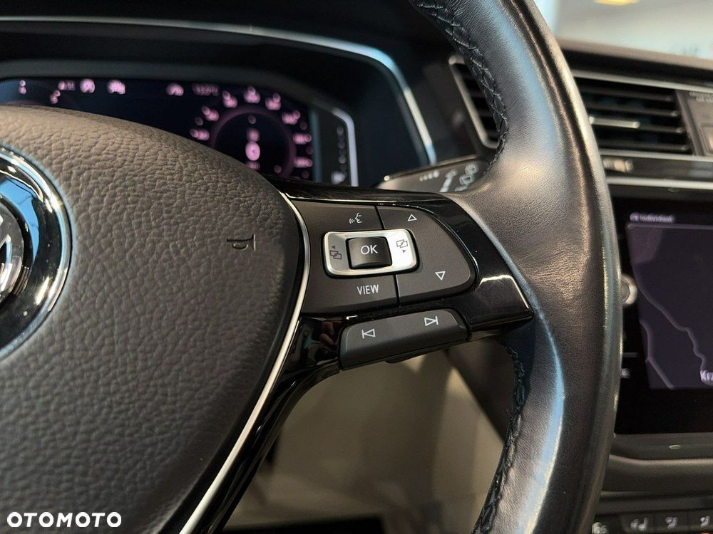 Volkswagen Tiguan - 23