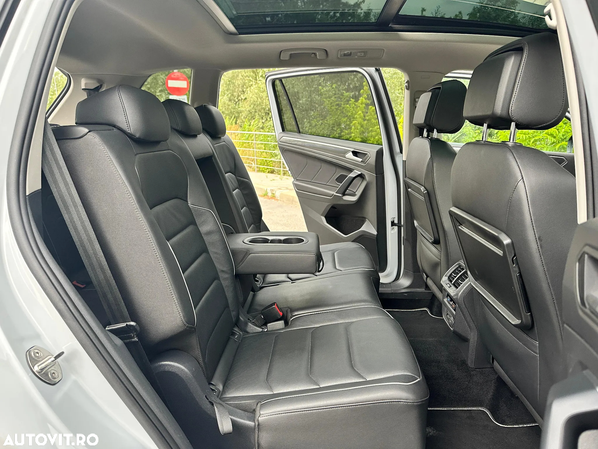 Volkswagen Tiguan Allspace 2.0 TDI 4Mot DSG R-Line - 19