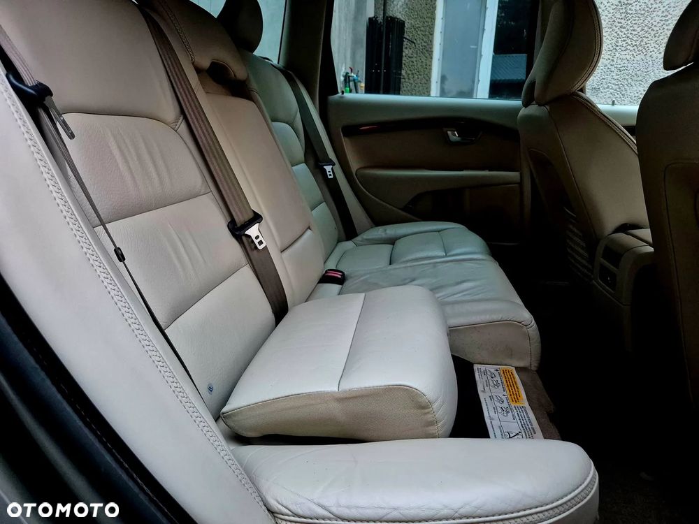 Volvo XC 70 3.2 AWD Momentum - 19