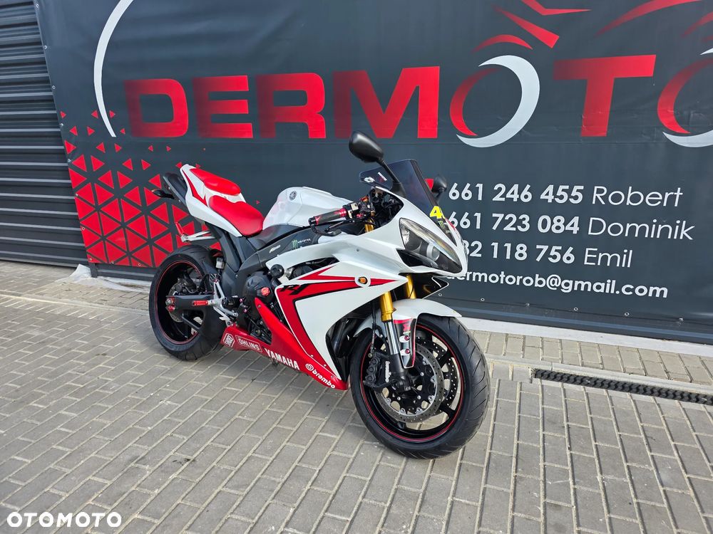 Yamaha R1 - 35