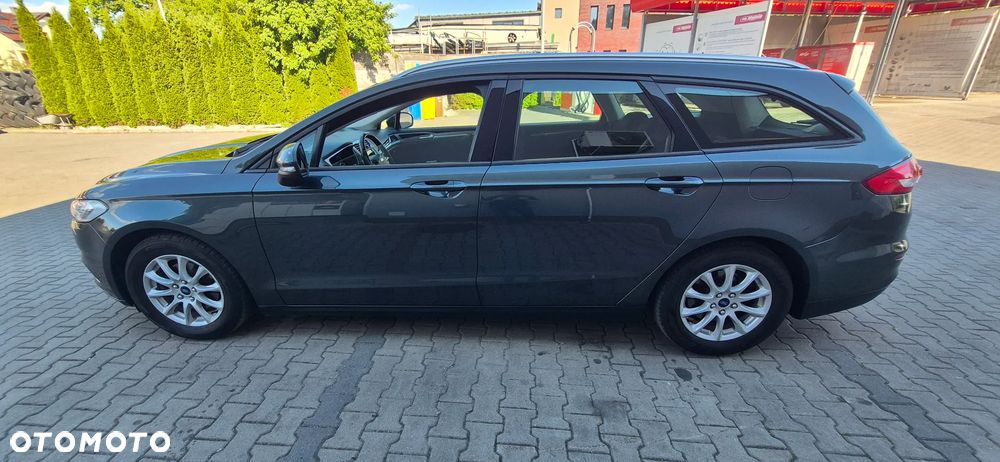 Ford Mondeo - 8
