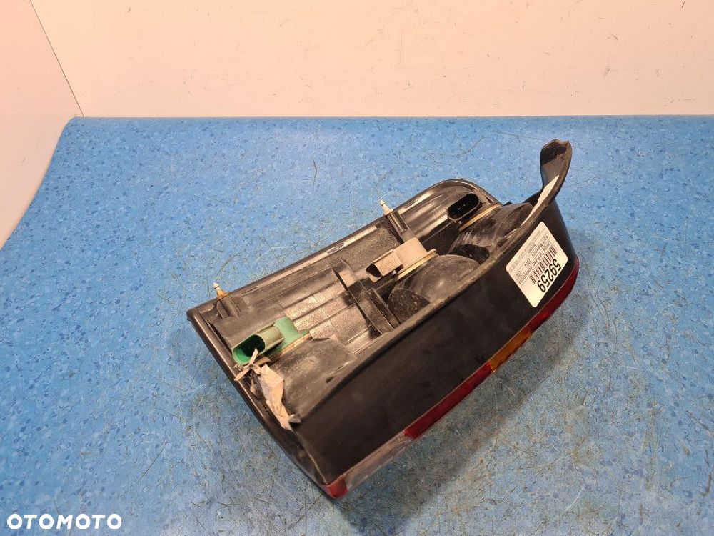 FORD MAVERICK II LIFT LAMPA TYŁ PRAWA ZEWNĘTRZNA - 6