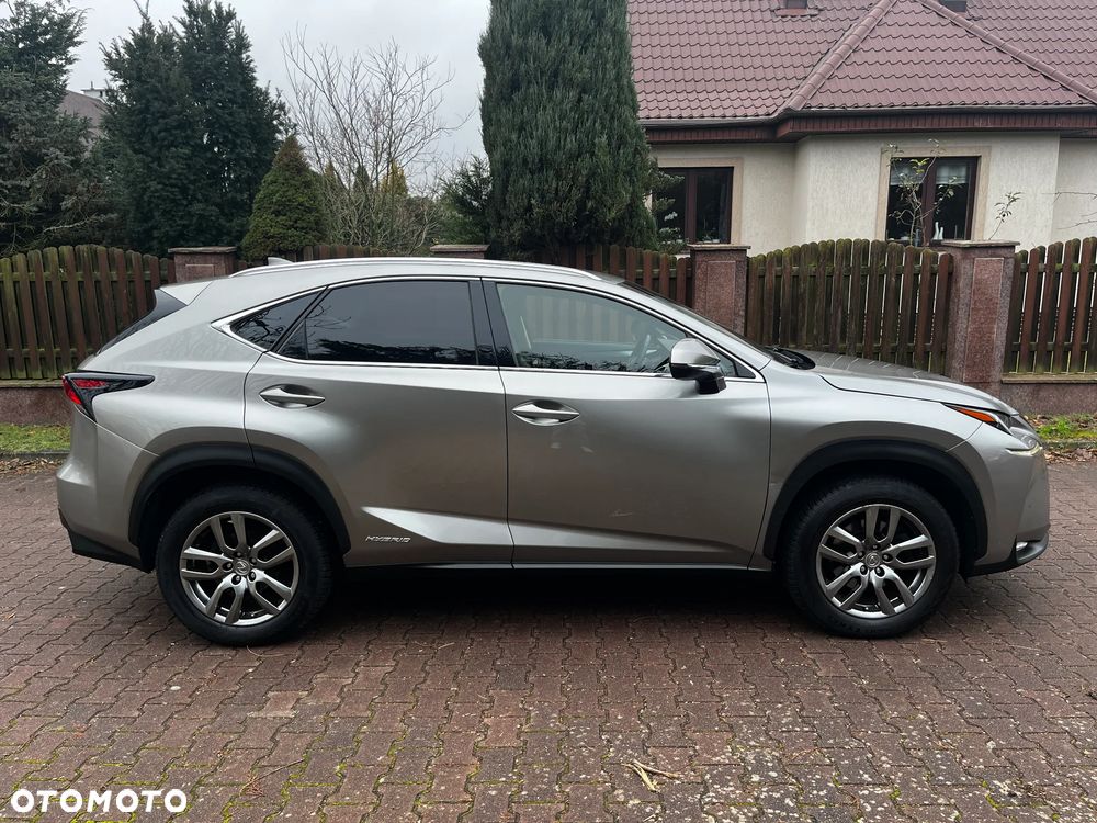 Lexus NX 300h Comfort AWD - 9