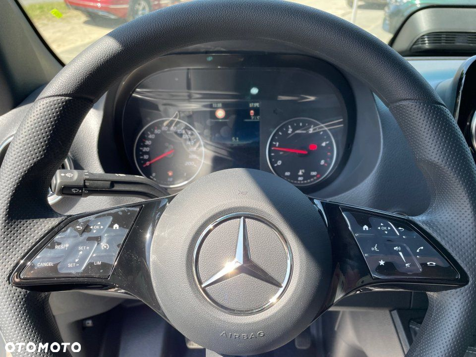 Mercedes-Benz Sprinter - 7