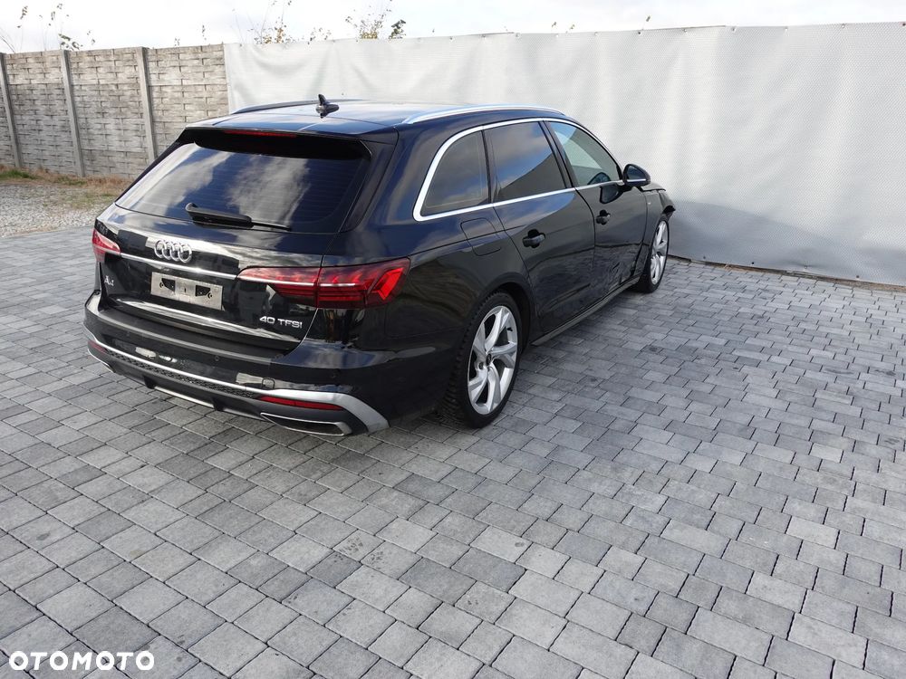 Audi A4 Avant 2021 photo 2