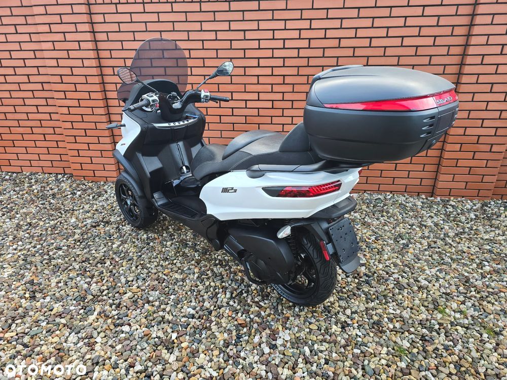 Piaggio MP-3 - 14