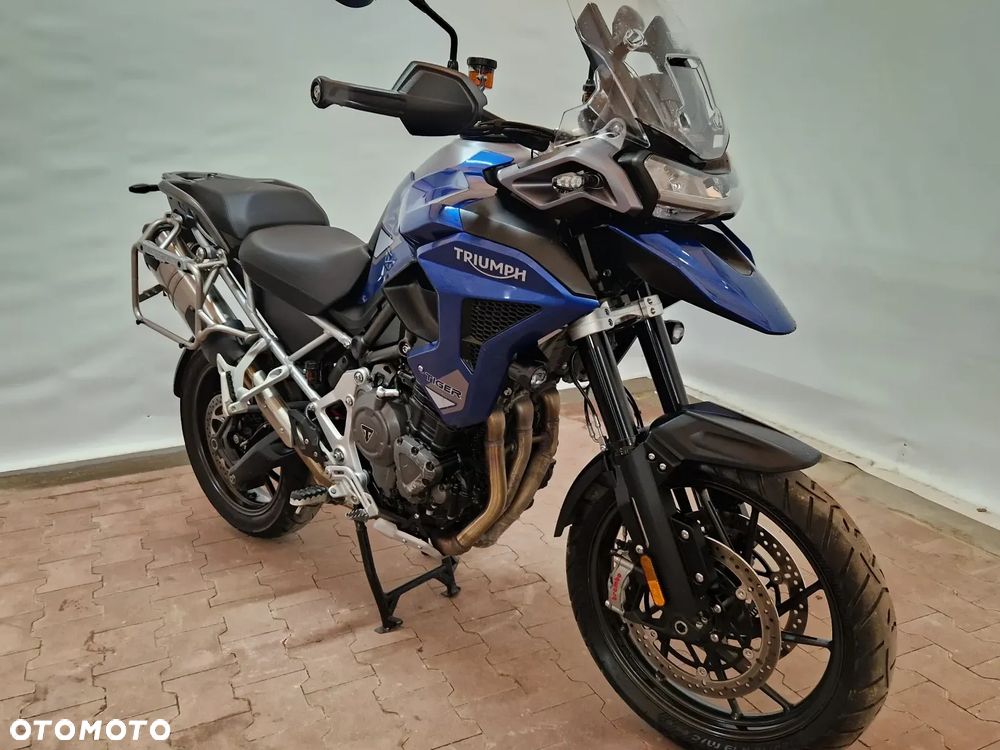 Triumph Tiger - 1