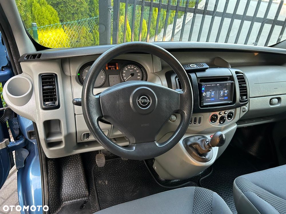 Opel Vivaro - 22