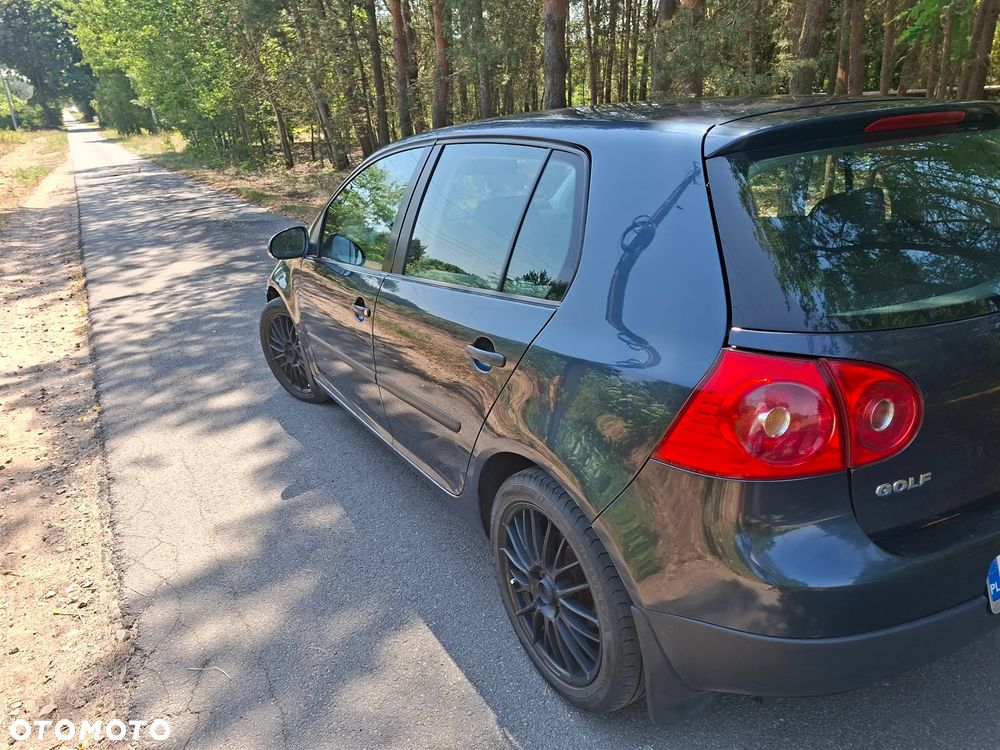 Volkswagen Golf - 4