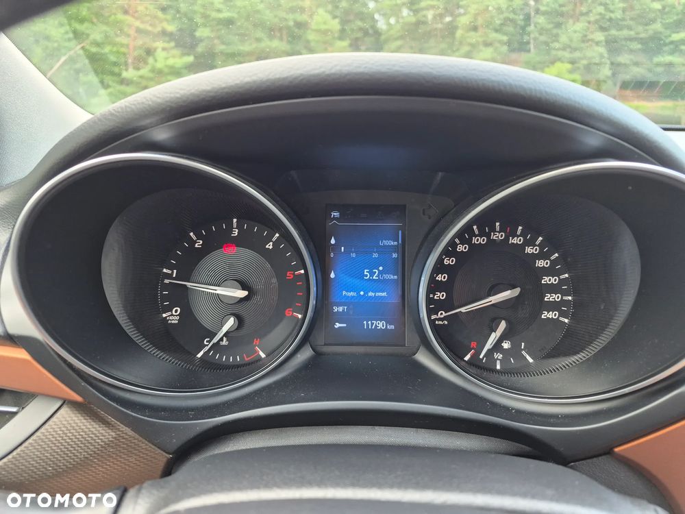 Toyota Avensis 2.0 D-4D Active Business - 10