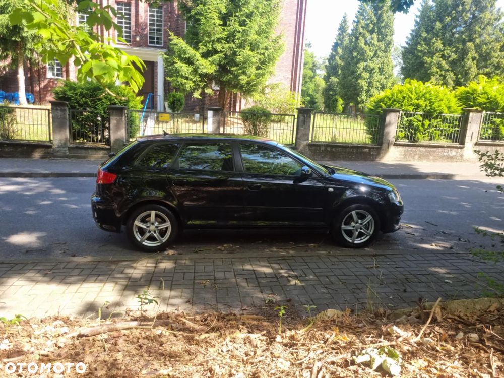 Audi A3 Sportback 1.6 FSI Ambition - 5