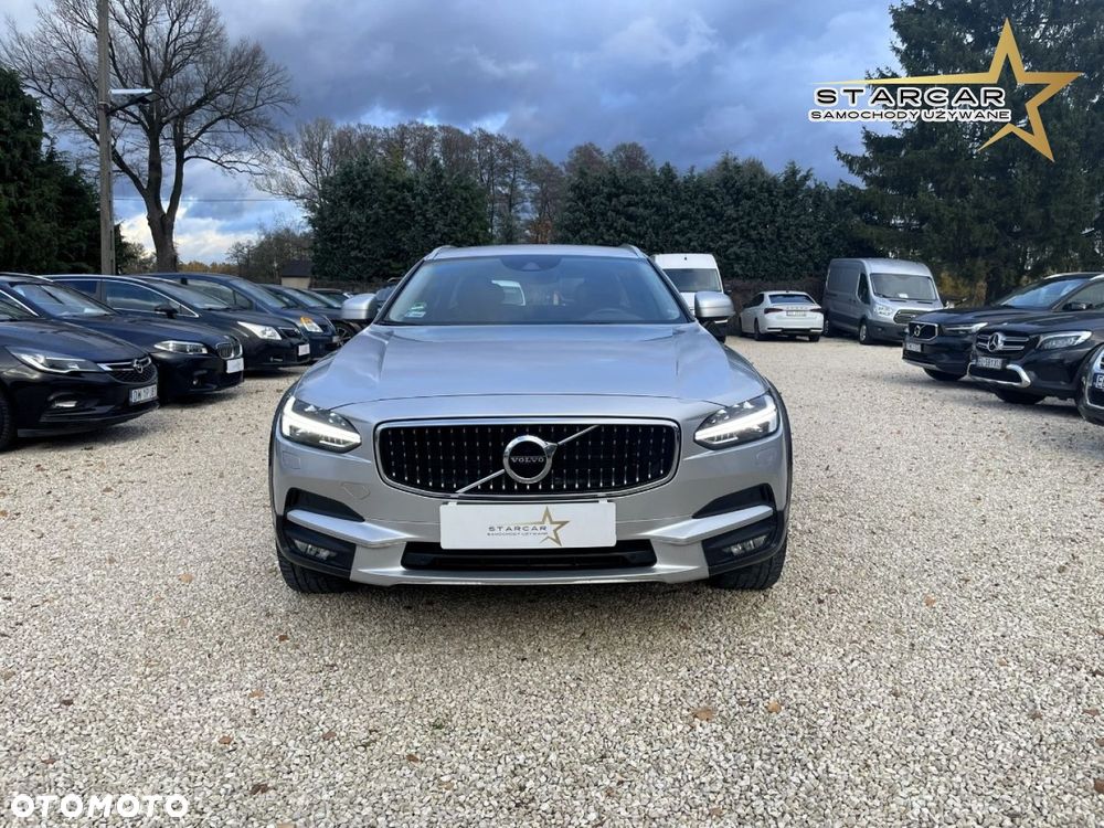 Volvo V90 Cross Country - 2
