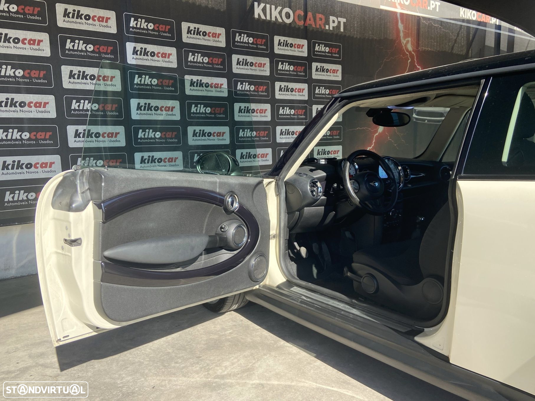 MINI 3 Portas Cooper D - 9