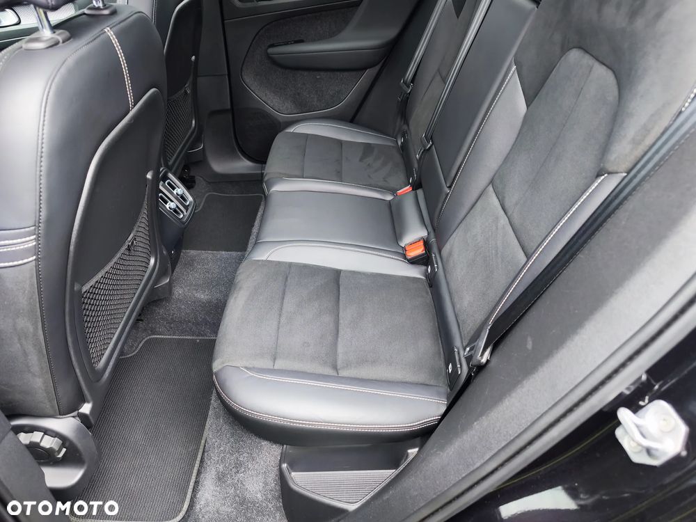 Volvo XC 40 B4 B R-Design - 18