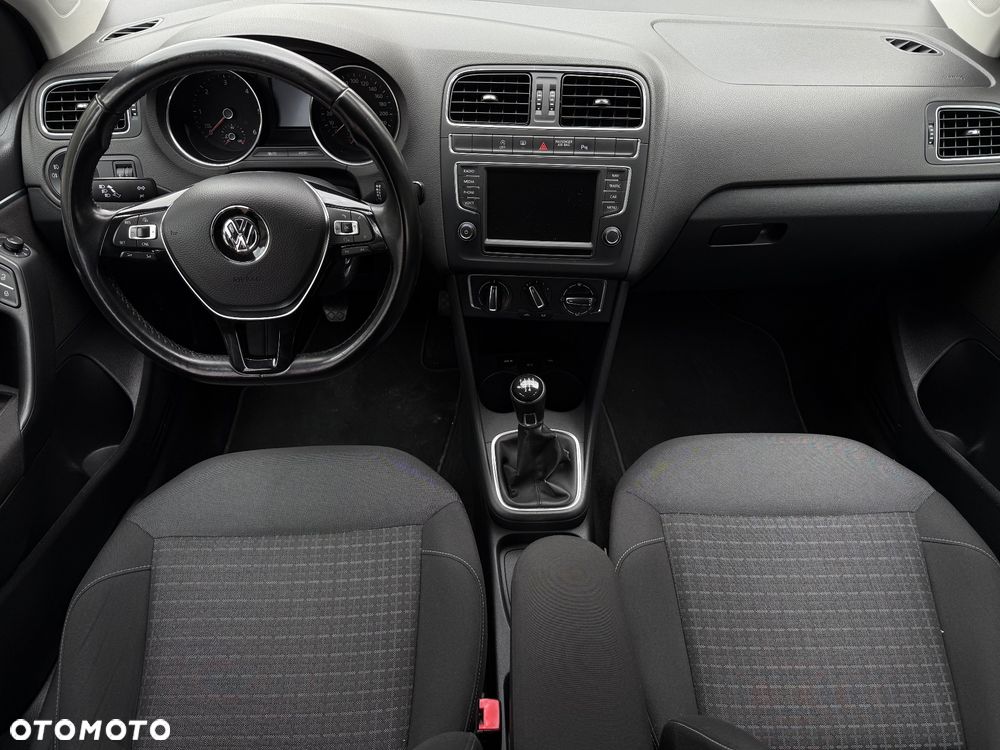 Volkswagen Polo 1.4 TDI (Blue Motion Technology) Comfortline - 27