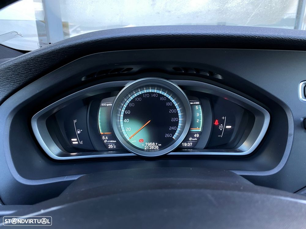 Volvo V40 1.6 D2 Volvo Ocean Race - 28