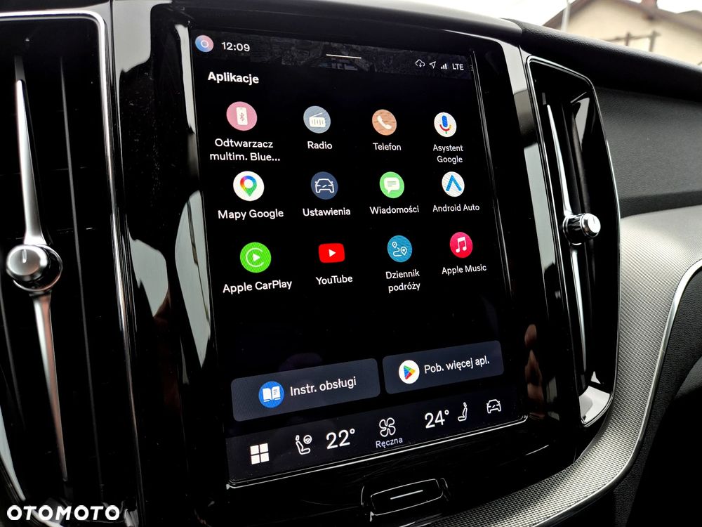Volvo XC 60 B4 B Plus Dark - 22
