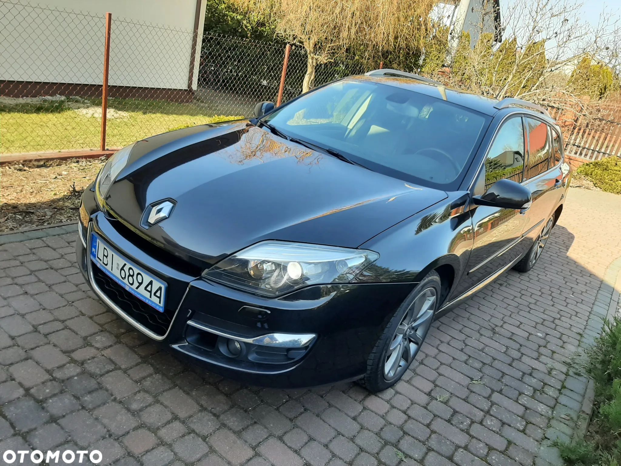 Renault Laguna Grandtour dCi 180 FAP GT - 1