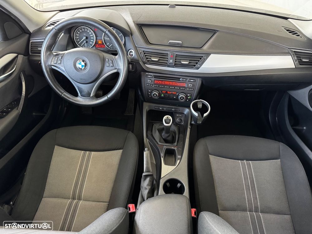 BMW X1 18 d sDrive - 12
