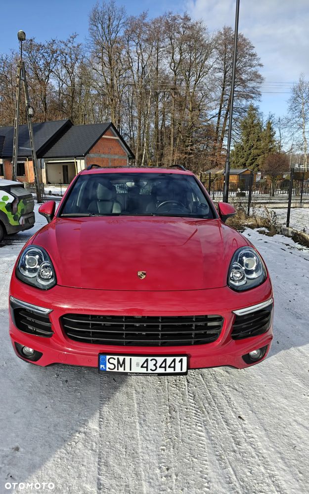 Porsche Cayenne Standard - 2