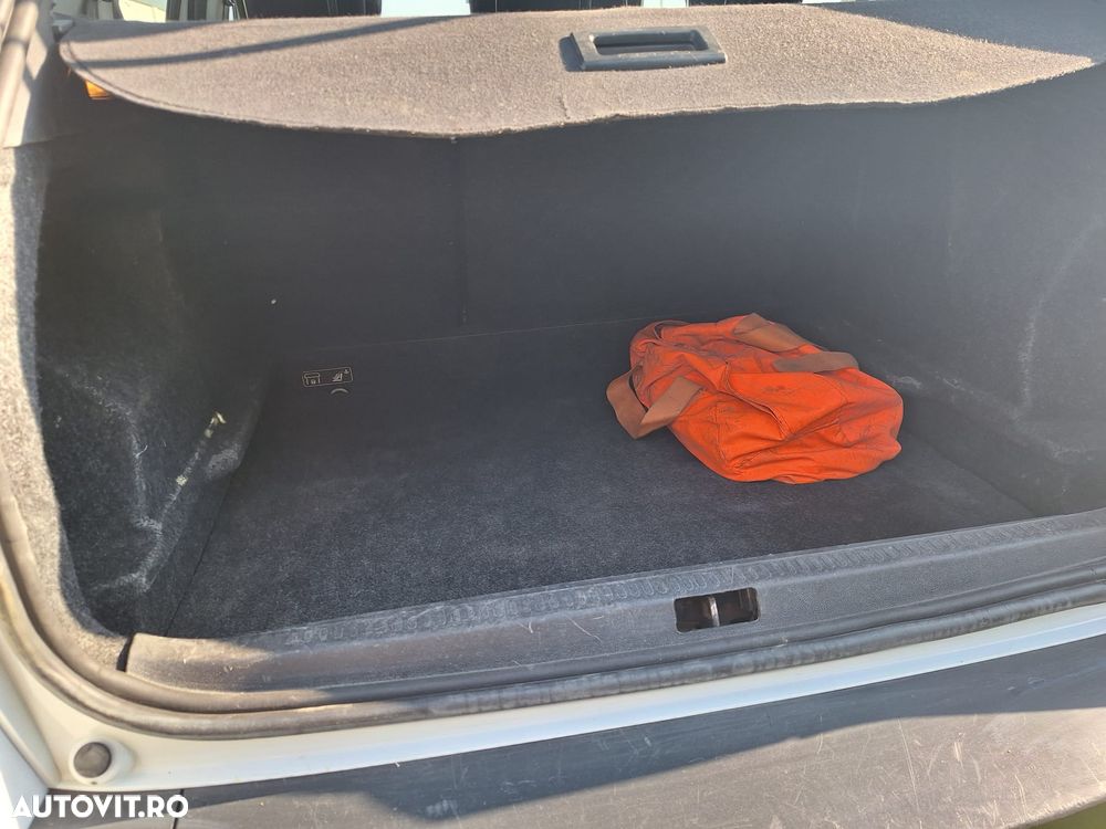 Renault Clio 1.5 dCi Expression - 10