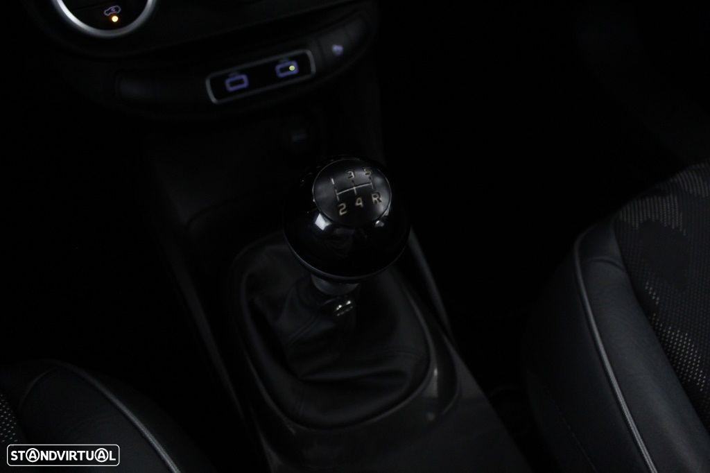 Fiat 500X 1.3 MJ Cross - 32