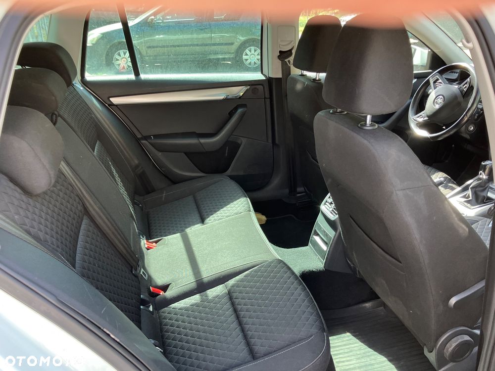 Skoda Octavia 1.6 TDI Drive - 5