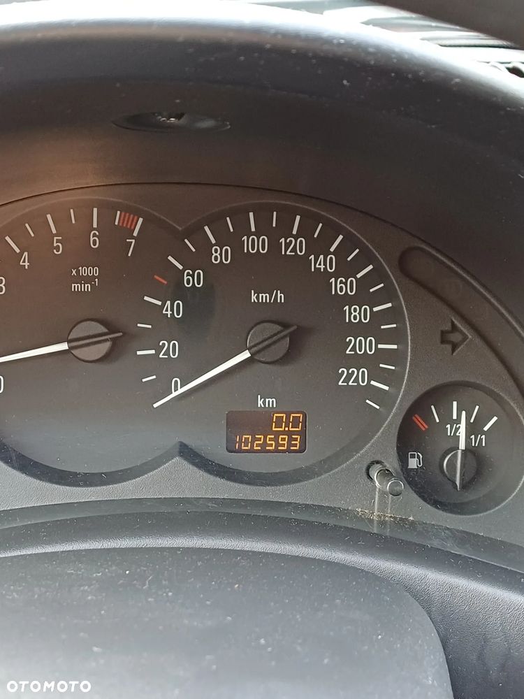 Opel Corsa 1.0 12V Base / Start - 3