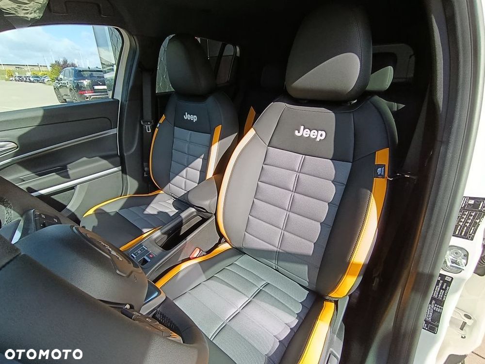 Jeep Avenger - 12