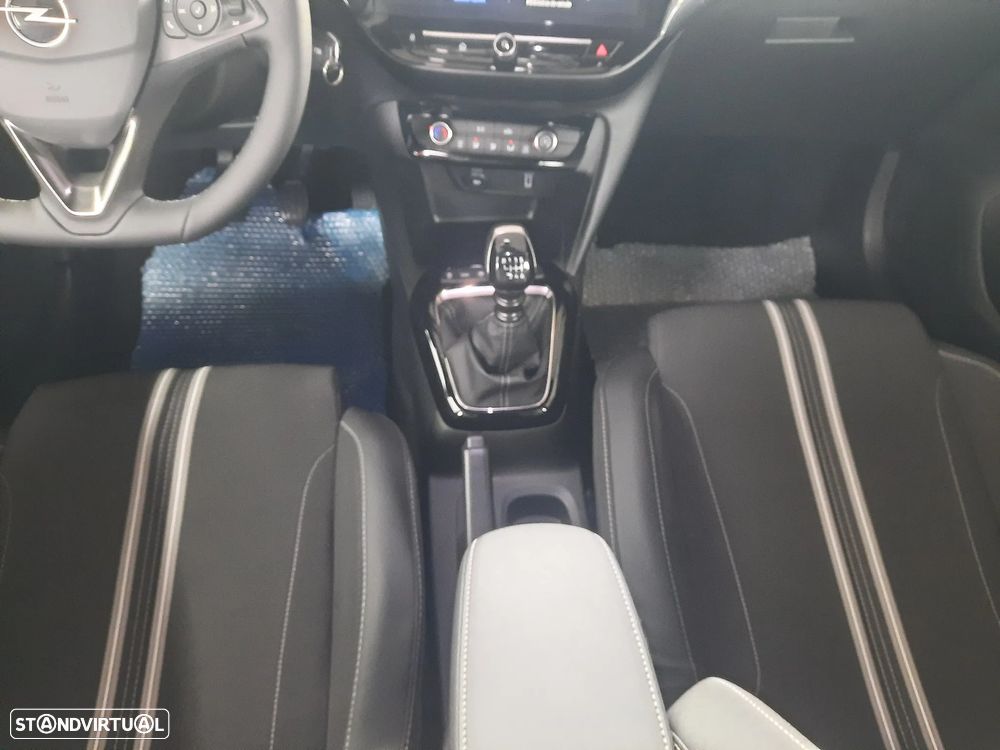 Opel Corsa 1.2 T GS - 35