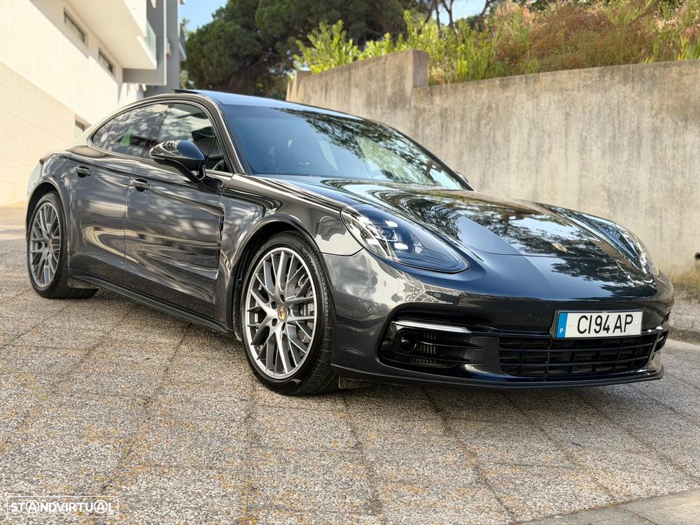 Porsche Panamera 4 E-Hybrid - 11