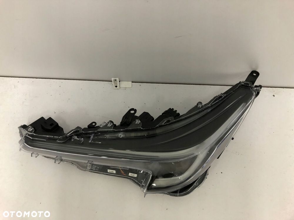TOYOTA COROLLA E21 LIFT 22- FULL LED LAMPA PRZEDNIA LEWA 81150-02X10 - 3