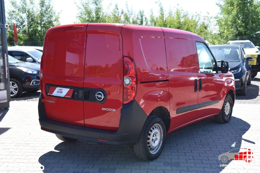 Opel COMBO - 10