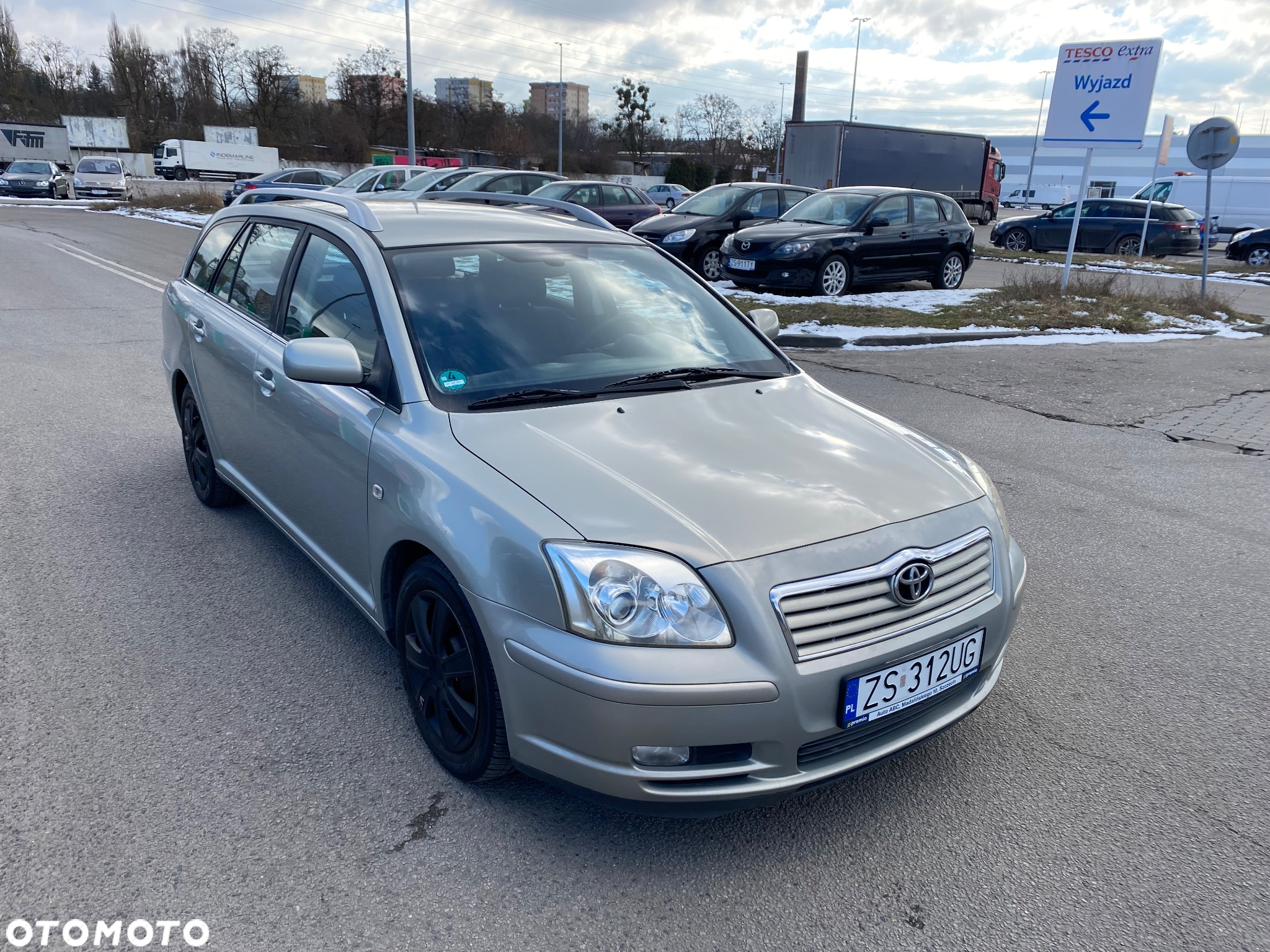 Toyota Avensis 2.0 VVT-i Combi Sol - 4