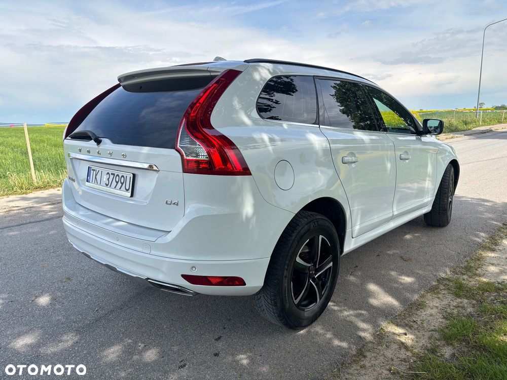 Volvo XC 60 D4 Drive-E Momentum - 11