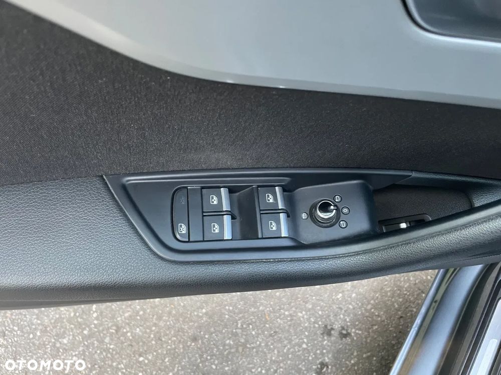 Audi A4 Avant 2.0 TDI S tronic quattro sport - 22