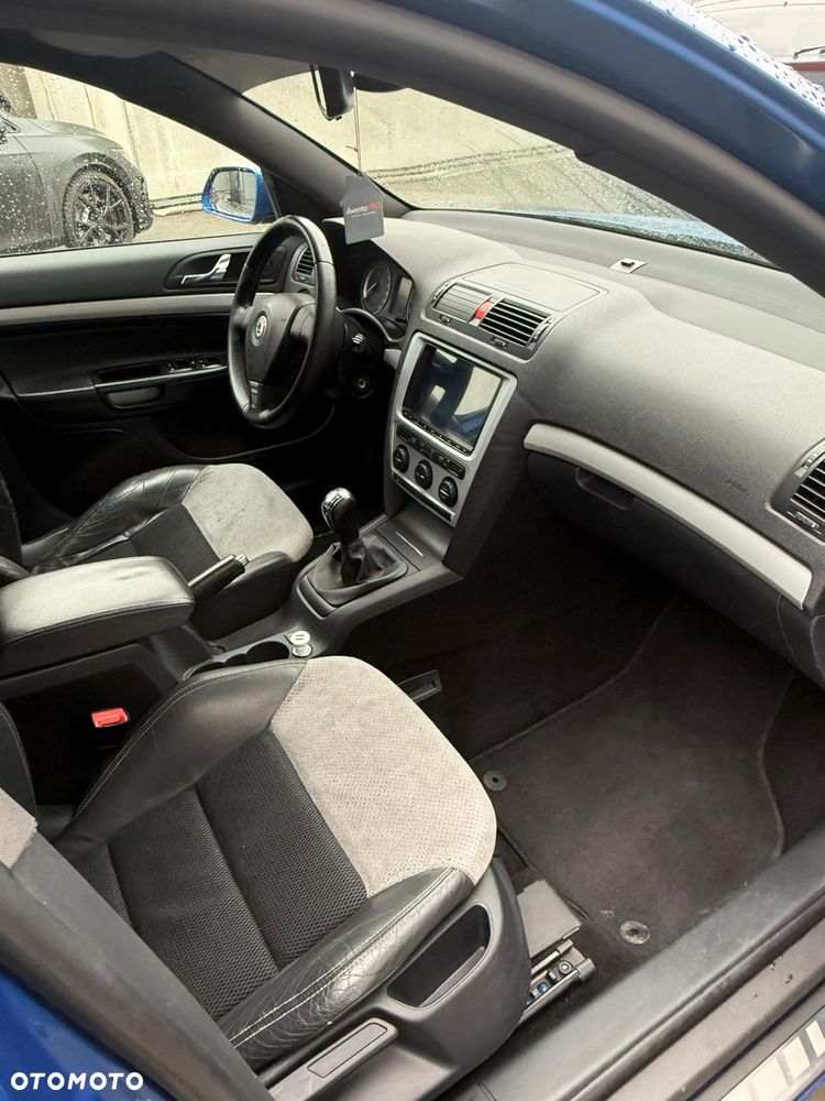 Skoda Octavia 2006 photo 3